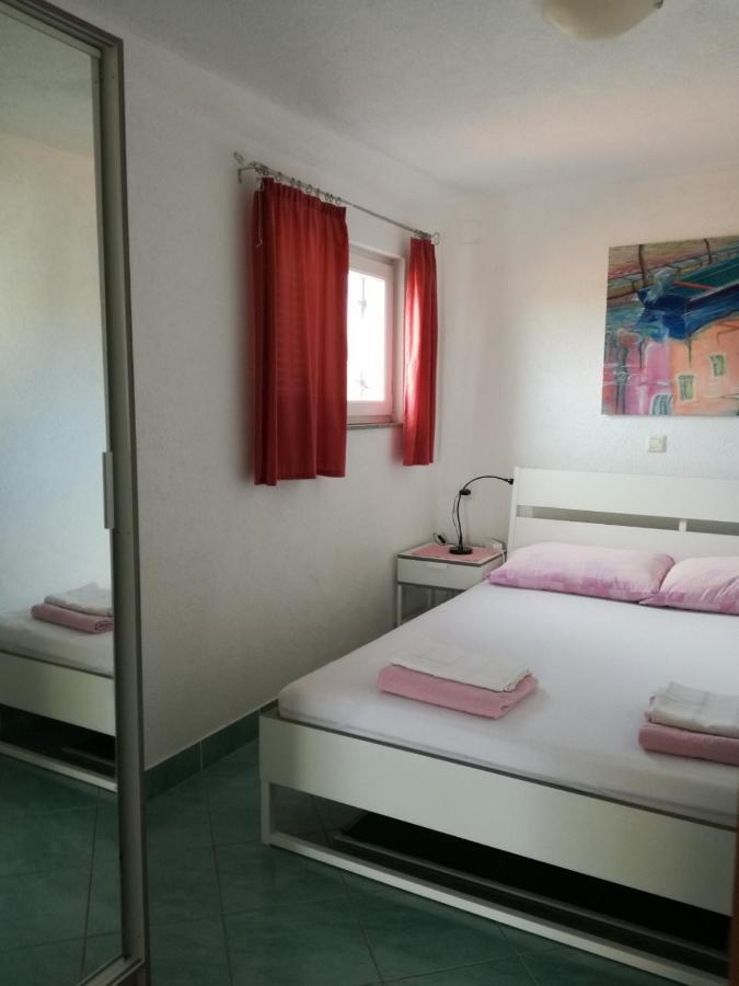 Apartman Jasmina Pula Exterior photo
